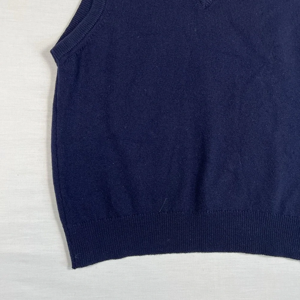 LL Bean Lambswool V Neck Vest Mens Medium Navy Made in Scotland Preppy Vintage
